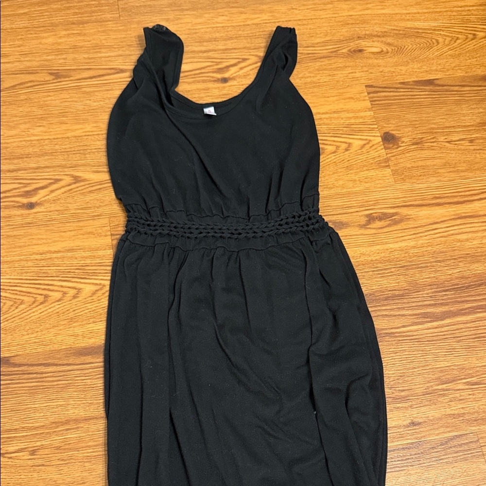 Elegant Black Sleeveless Dress